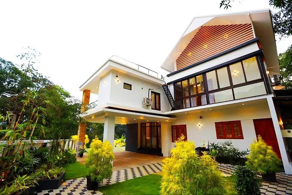 Freedom Resorts Chinnakanal Bed and Breakfast